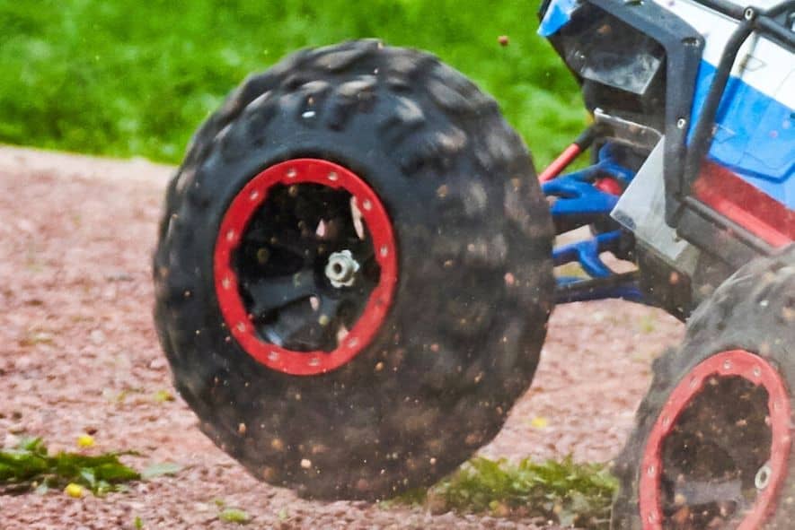 This Is Why RC Tires Balloon (And How to Prevent It) Goodies RC