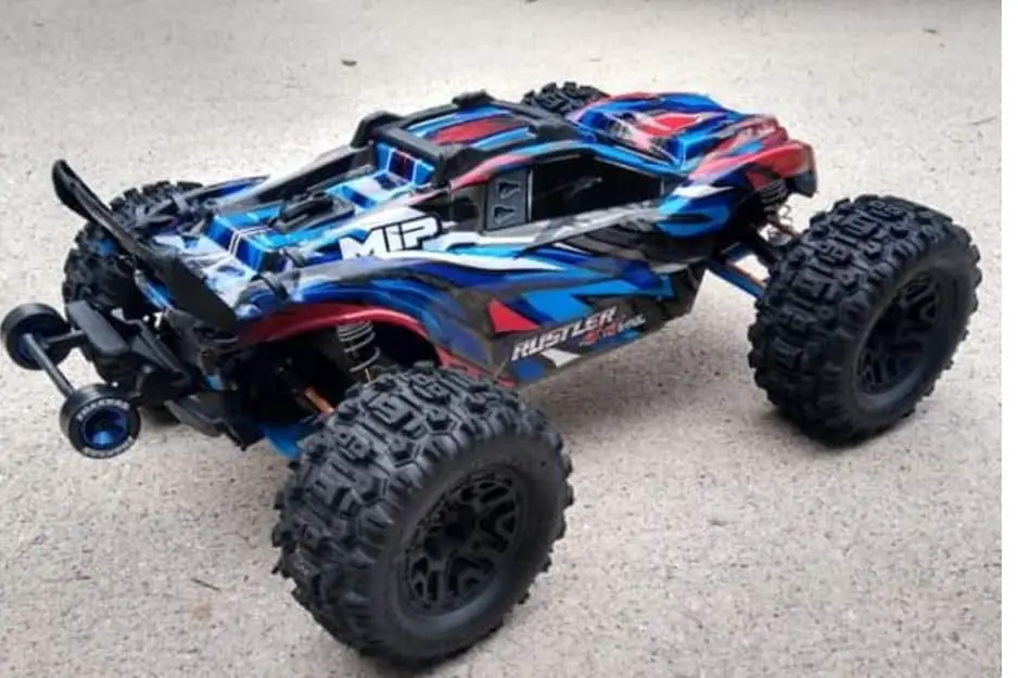 how fast do traxxas cars go